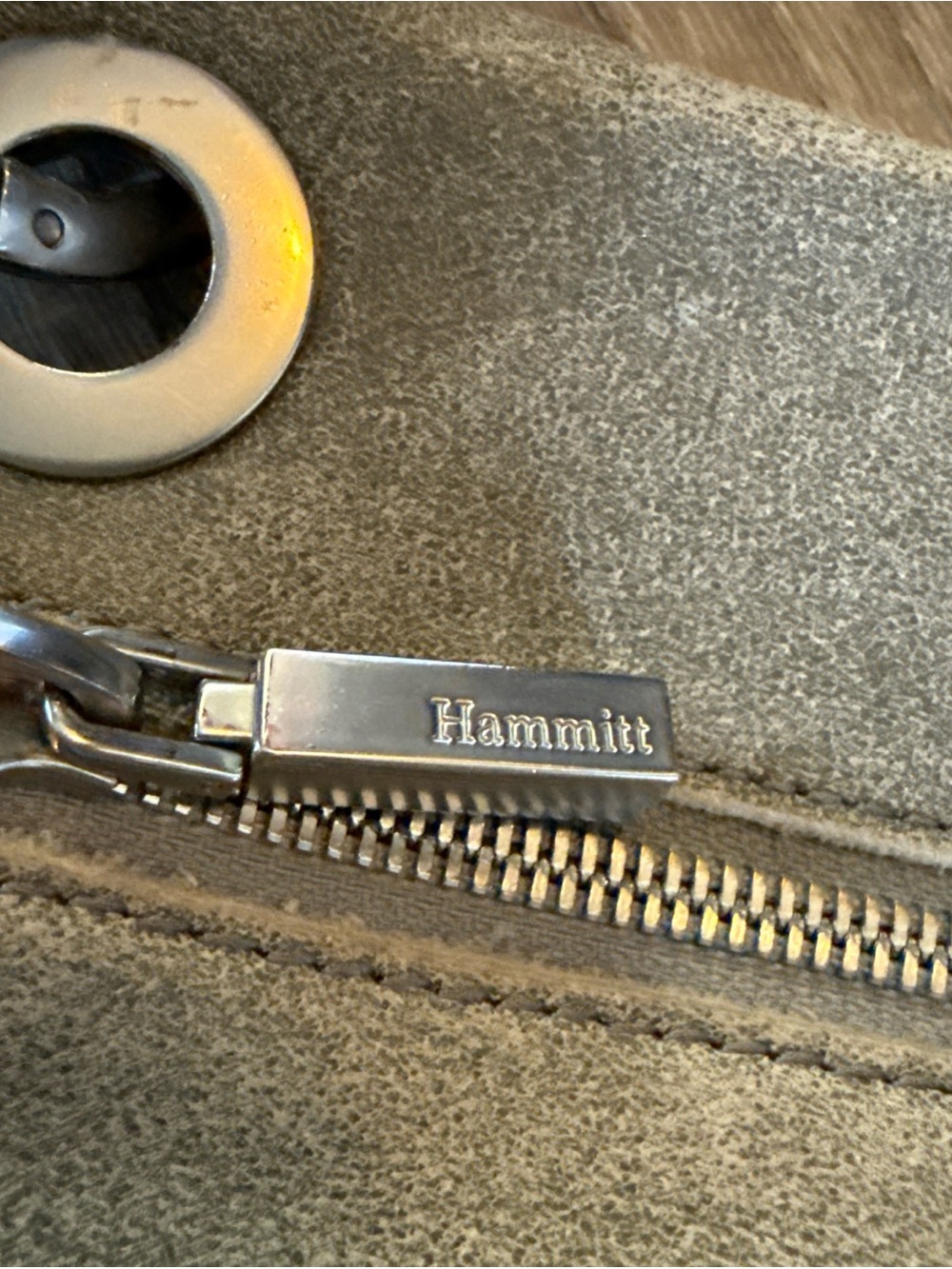 Hammitt Bag Excellent Condition Crossbody with magnetic wallet - Picture 10 of 13